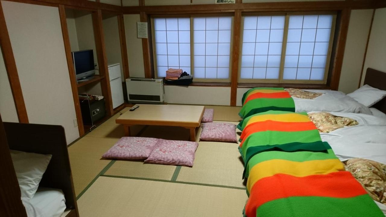 Apple Inn Takasaka Nozawaonsen Exterior foto